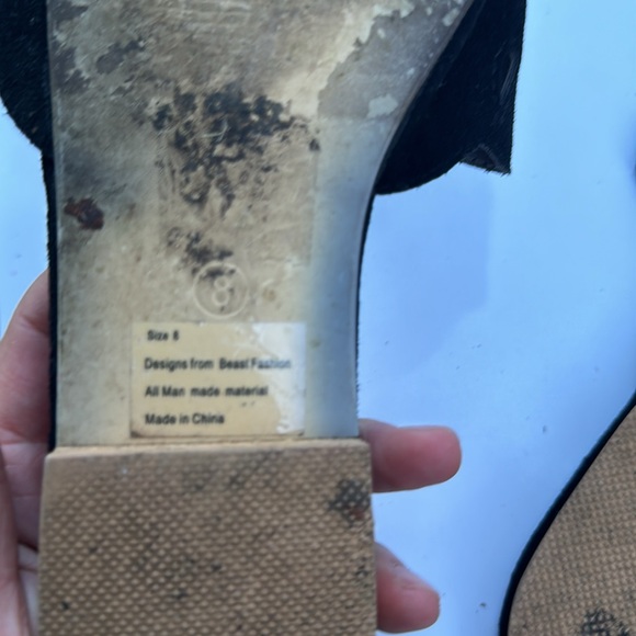 Beast Fashion Flats - Picture 6 of 6